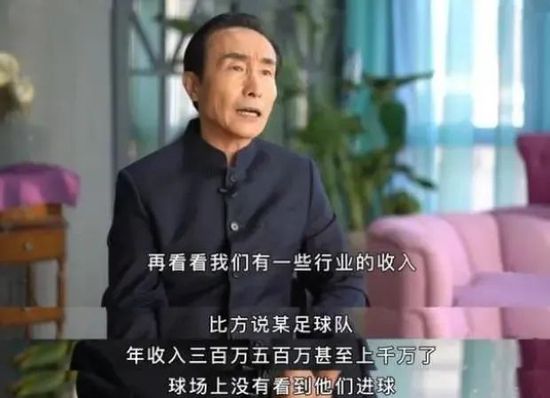 ”多年后一张与陈信文极其相似的面庞意外进入王守月的视线，面对重重疑点与刻意隐瞒，他要怎样揪出藏匿多年的真凶，最后的嫌疑人能否顺利落入正义的法网？影片在第25届上海国际电影节举行展映，许多观众都抢先购票想要一睹为快